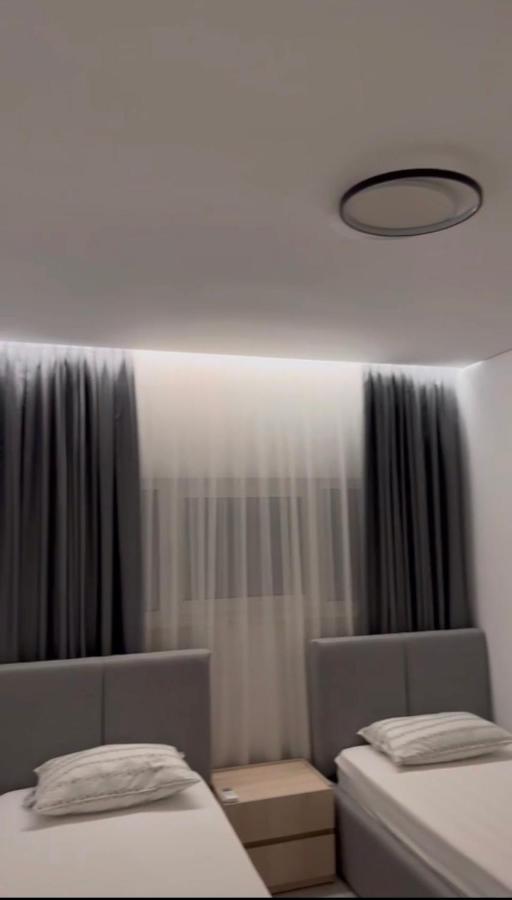 Eme Apartments - Kompleksi San Pietro, Gjiri I Lalzit Durrës Exteriör bild