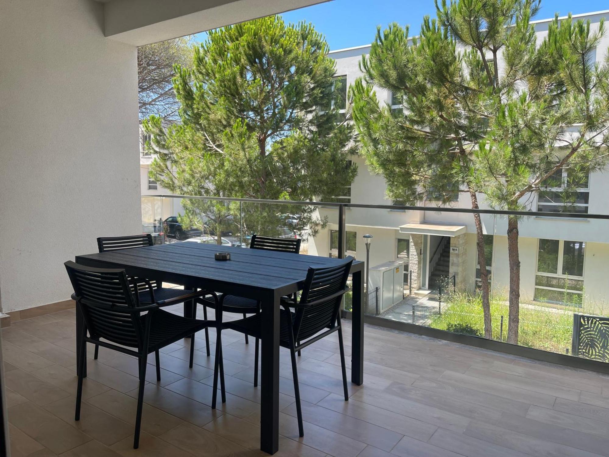 Eme Apartments - Kompleksi San Pietro, Gjiri I Lalzit Durrës Exteriör bild
