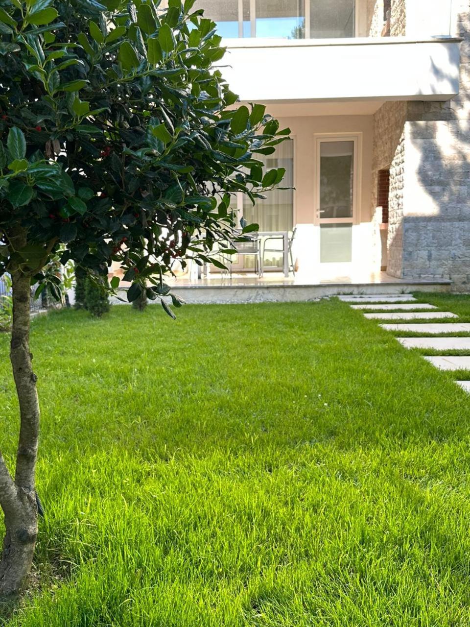 Eme Apartments - Kompleksi San Pietro, Gjiri I Lalzit Durrës Exteriör bild